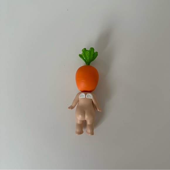 Sonny Angel Vegetable Series Carrot Figure - Picture 2 of 2